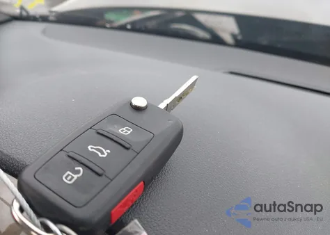 2012 Volkswagen Beetle 2.5L from USA, damaged, VIN 3VWJP7AT2CM638265